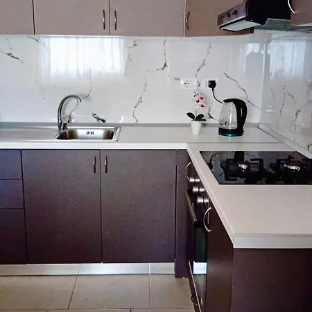 White Orchid شقة